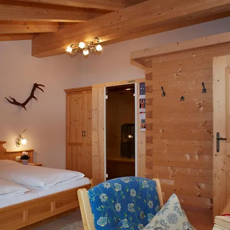 Weissenbach Konukevi Holzgau
